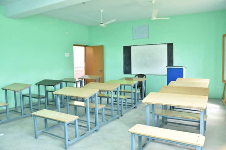 Guru Nanak Public School-Classroom