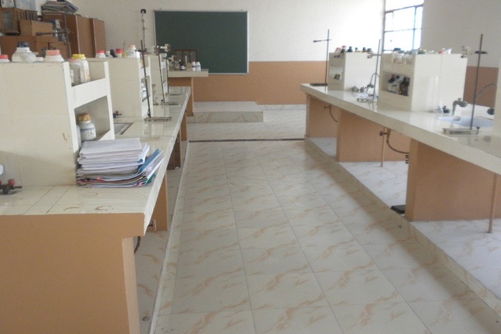 Guru Teg Bahadur Public School-Chemistry Lab