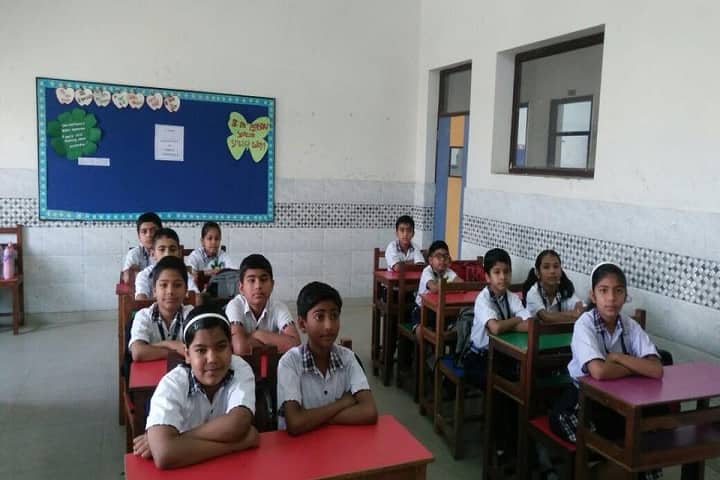Gyan Ganga Global School-Classroom