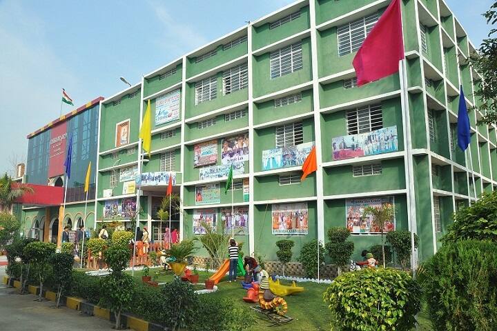 H D Public School-School Building