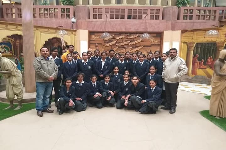 H D Senior Secondary Public School-Education Tour