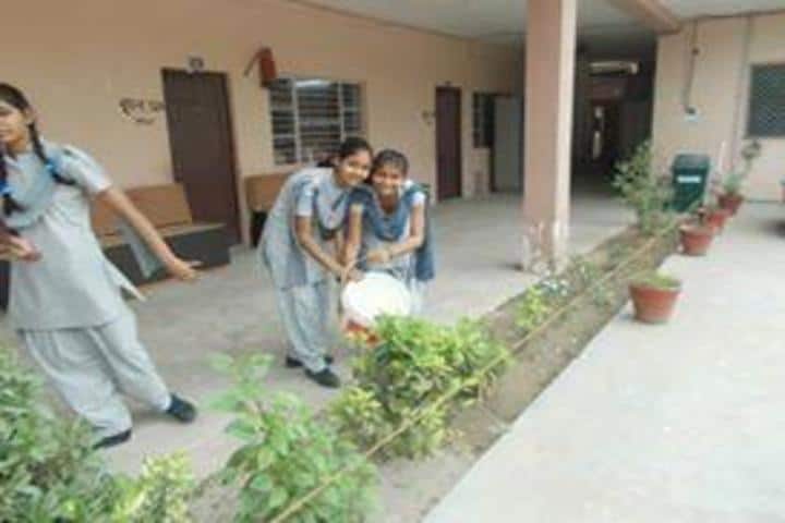 H M Senior Secondary School-Plantation