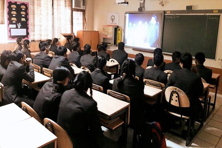 Hallmark Public School-Smart Class