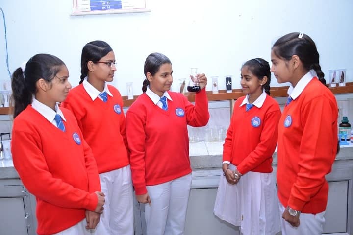 Heritage International School-Chemistry Lab
