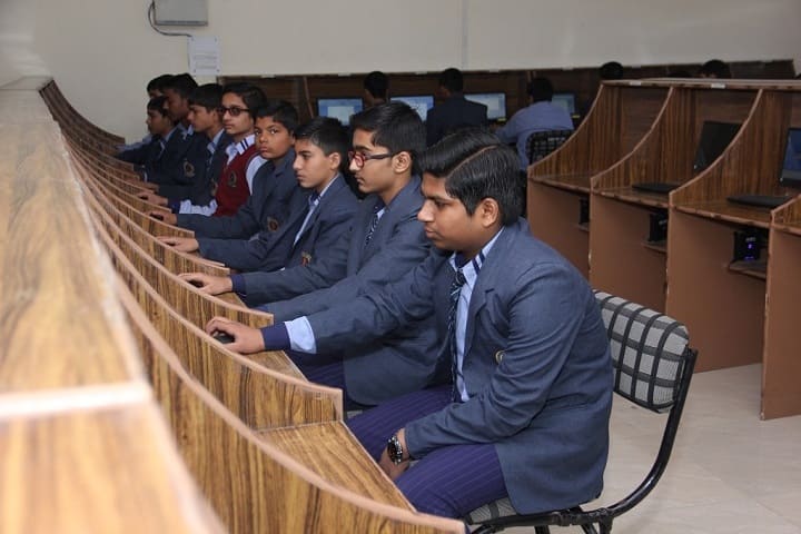 Himgiri Public School-Computer Lab