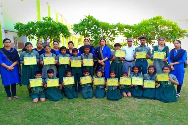 Hitkari Vidya Mandir-Group Photo