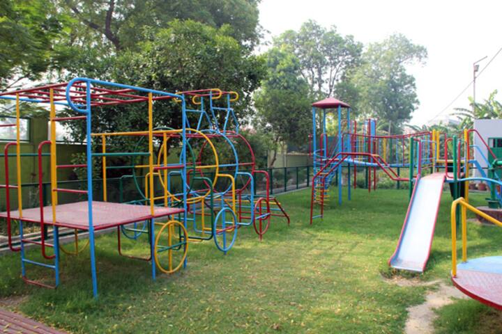 Holy Child Senior Secondary School-Kids Play Area