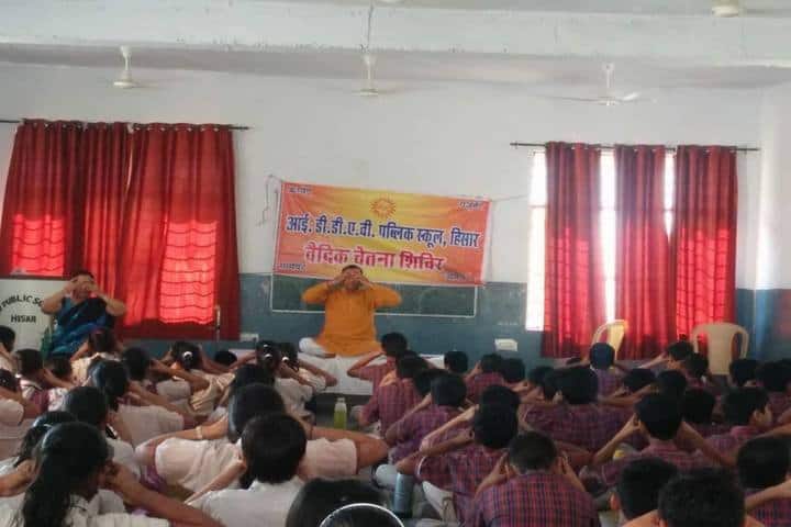 I D Dav Public School-Yoga