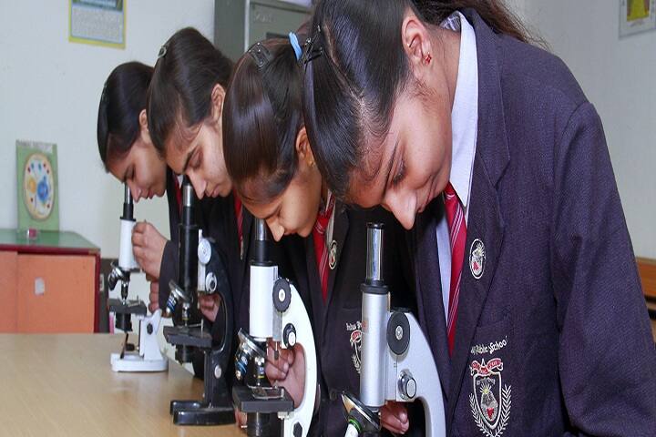 Indus Public School-Lab