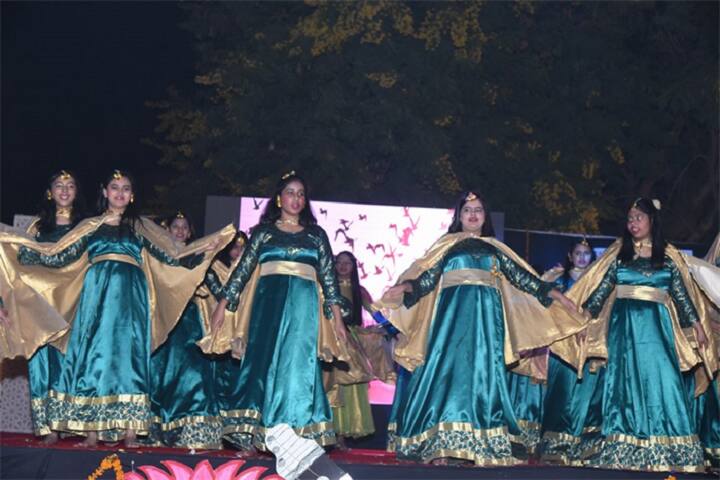 Jankidas Kapur Public School-Dances