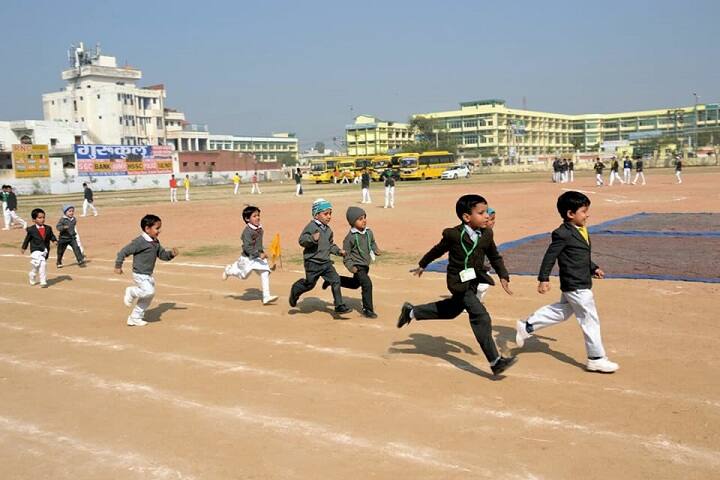 Jat Shining Star Public School-Junior Wing Race