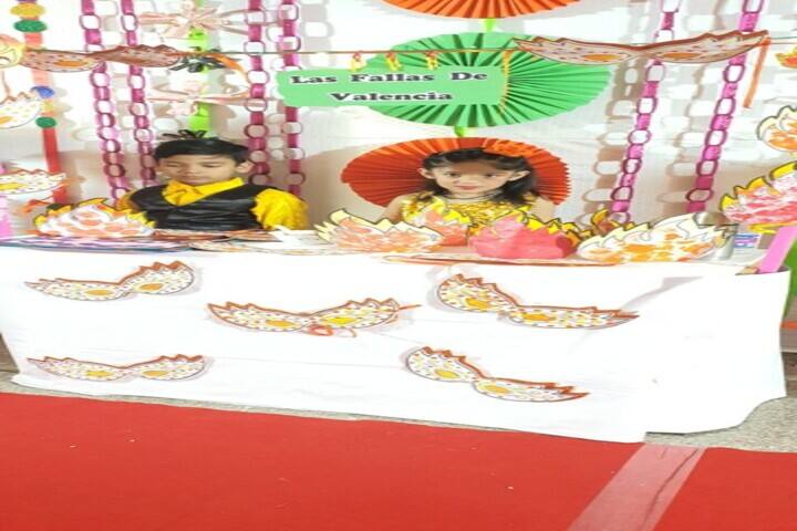 K R Mangalam World School-Art and Craft
