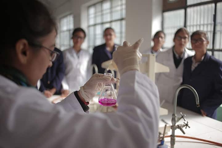 Amatir Kanya Gurukul-Labs