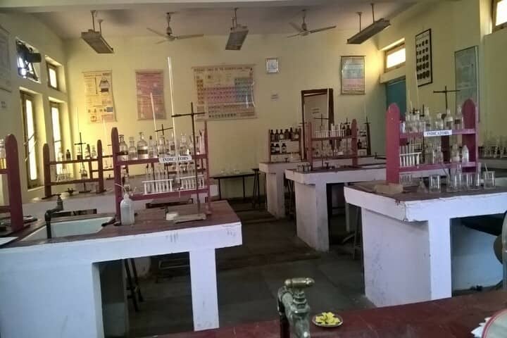 Kendriya Vidyalaya-Chemistry Lab