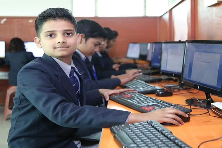 Koyal Public Senior Secondary School-ComputerLab