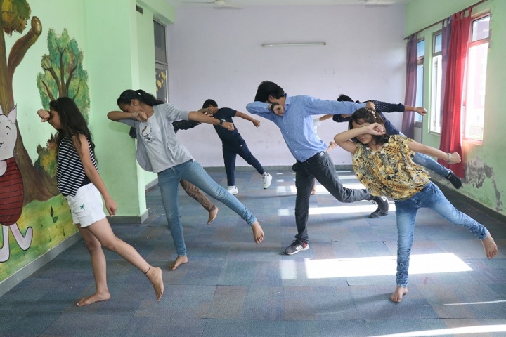 Lingayas Public School-Dance  Room