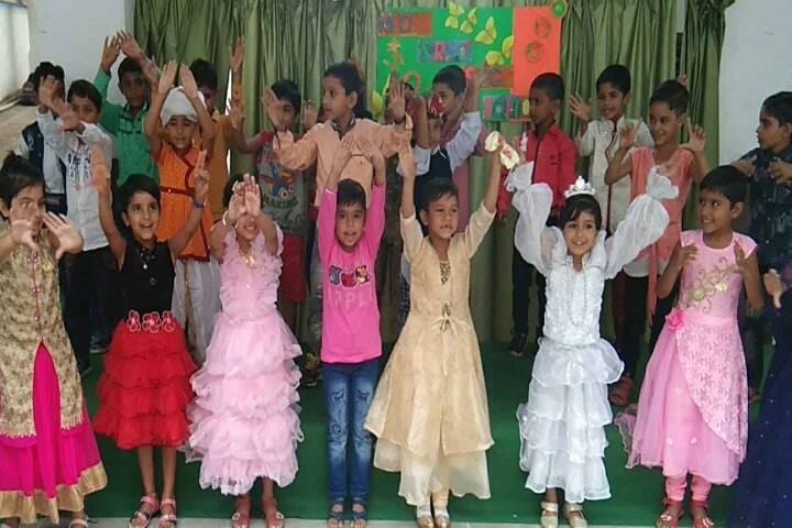 M D Senior Secondary School-Fancy Dress
