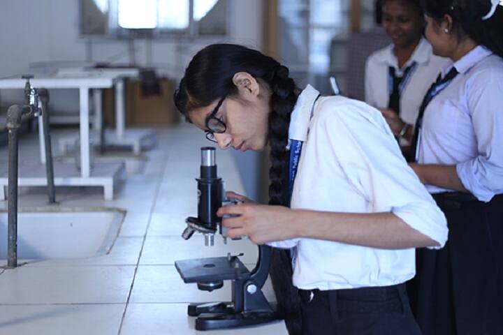 Madhu Sudan Public School-BiologyLab