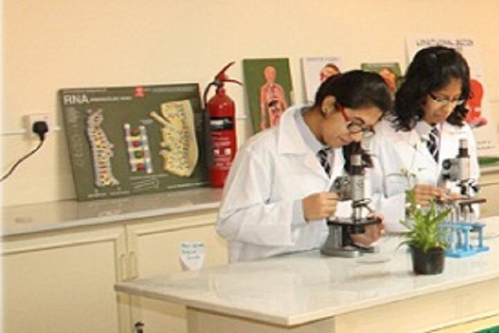 Maharaja Agarsen Public School-BiologyLab