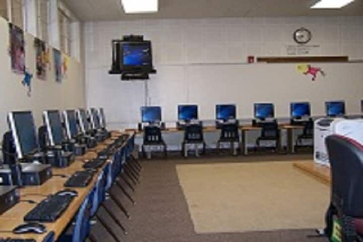 Maharaja Agarsen Public School-ITLab