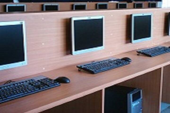 Maharaja Agarsen Public School-Lab