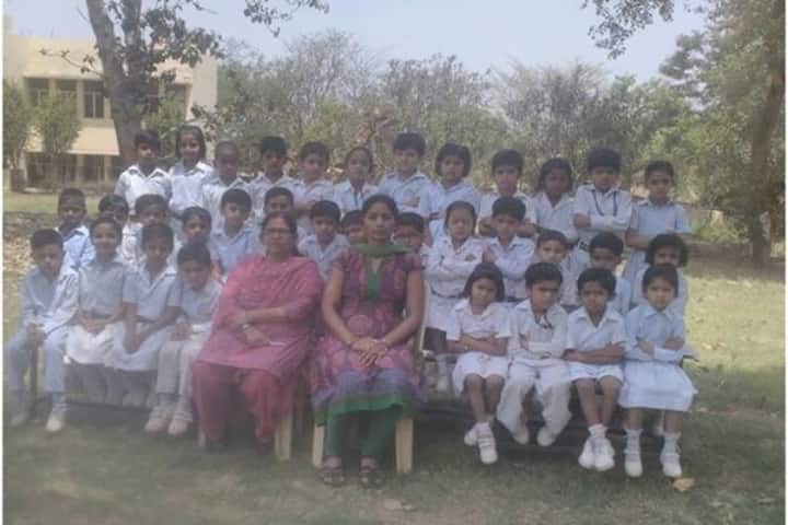 Maharishi Vidya Mandir Public School- Gurugram- Students