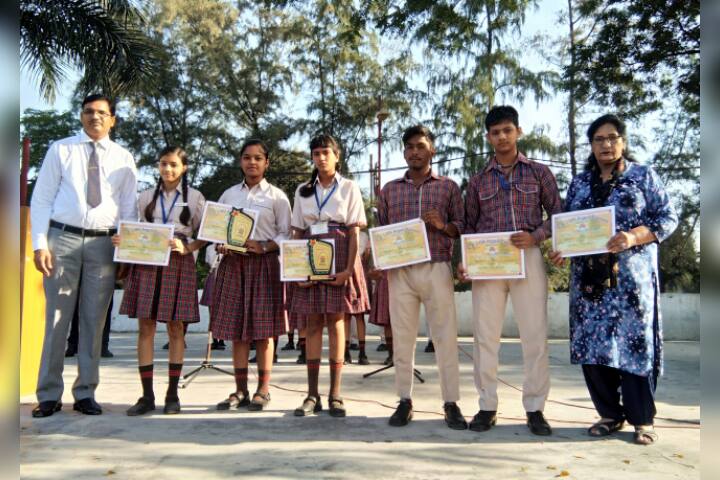 Major R.N Kapoor Dav Public Senior Secondary School- Certificate Distribution