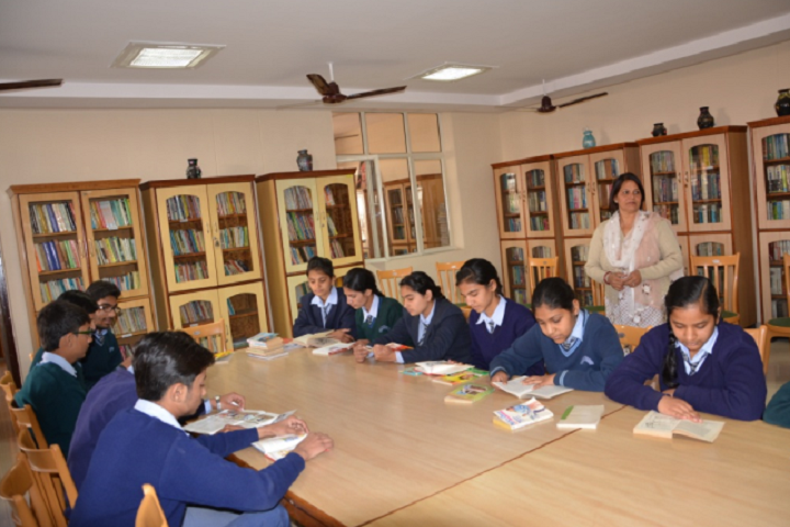 Manohar Lal Saraf Dav Public School-Library with reading room