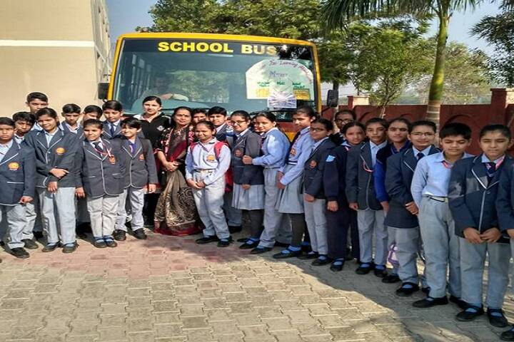 Mascot School Of Excellence-Group Photo