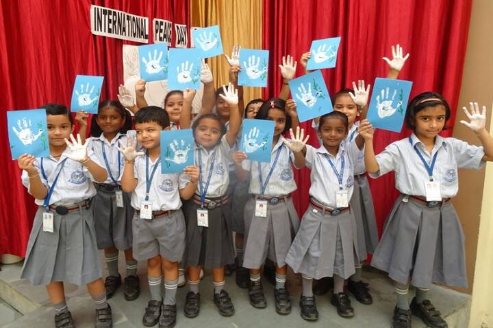 Meenakshi Public School-International Peace Day