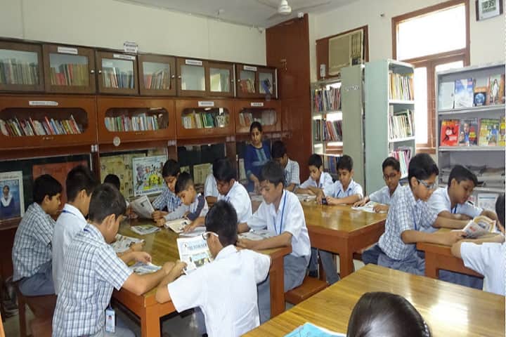 Meenakshi Public School-Library
