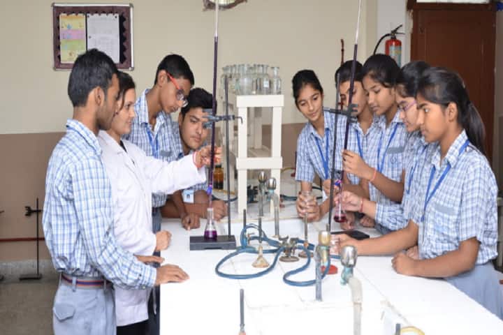Meenakshi Public School-Science Lab