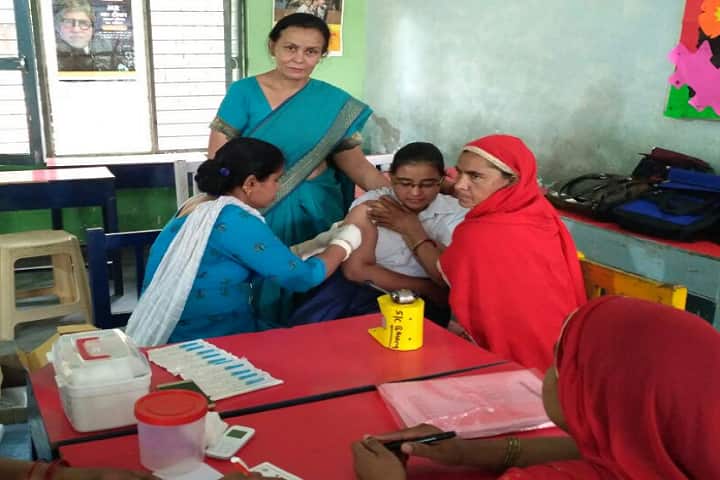 Model School Kalanaur-Health And Medical Checkup