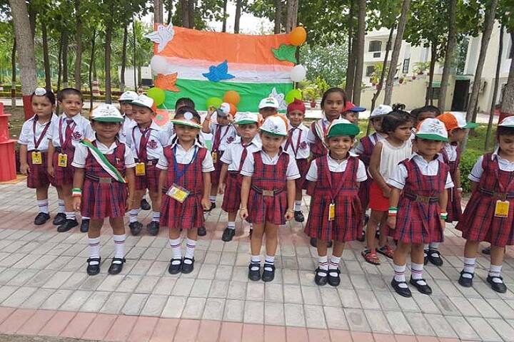 Montfort World School