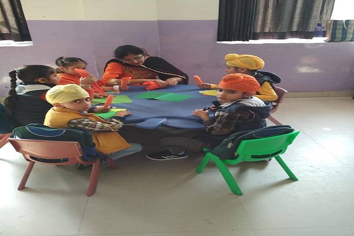 Mount Litera Zee School-Class