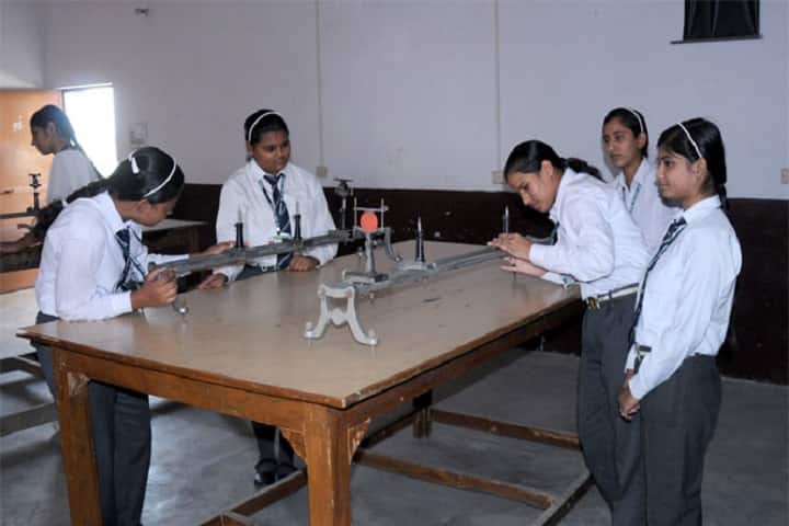 Mount View Public School-Laboratory
