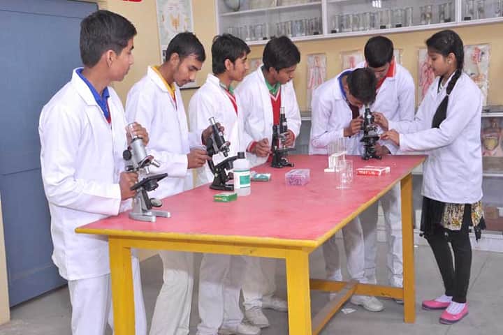 Navyug Senior Secondary School-Biology Lab