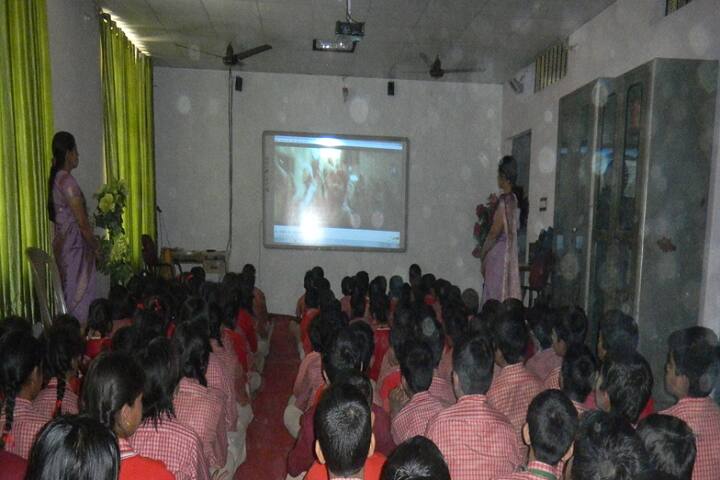 Navyug Senior Secondary School-Smart Class