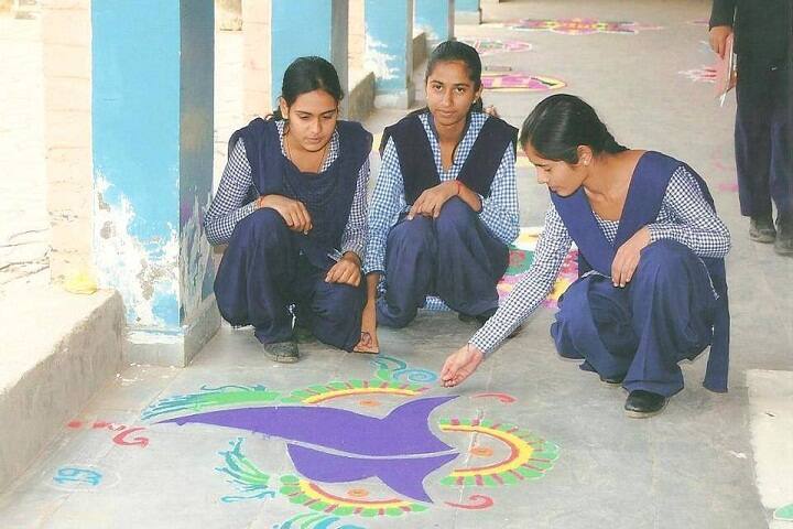 New Era Public Senior Secondary School-Rangoli-Competition