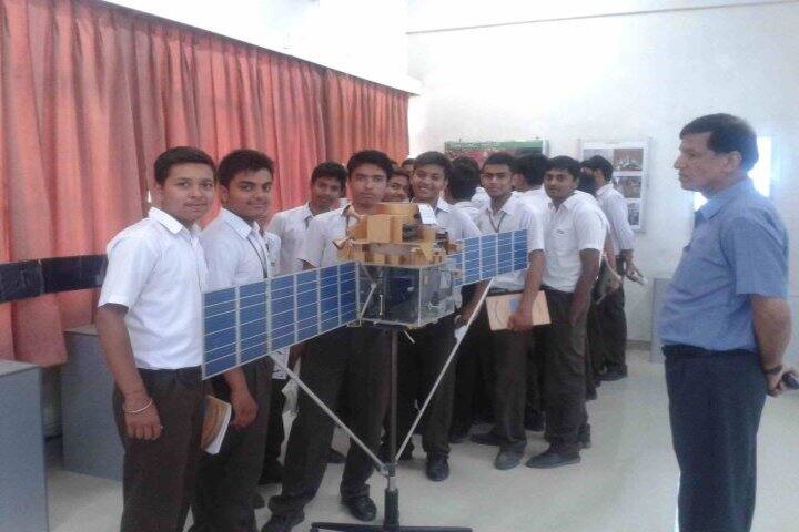 New Lahoria Vidya Mandir Senior Secondary School-Creative Mind