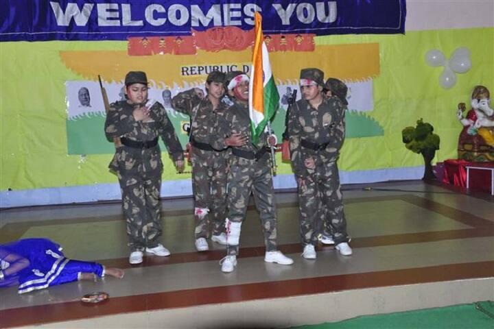 Om Public Schoo-Drama Performance