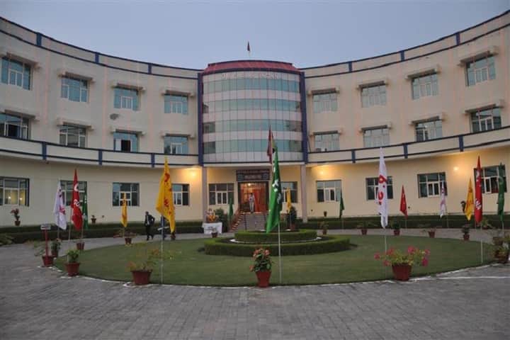 Om Public School-Building