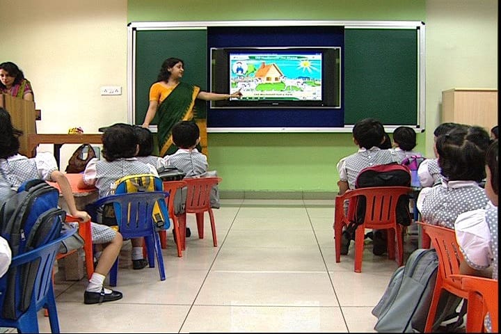 Paras Ram Het Ram Smirity Kanya Senior Secondary School-Smart class