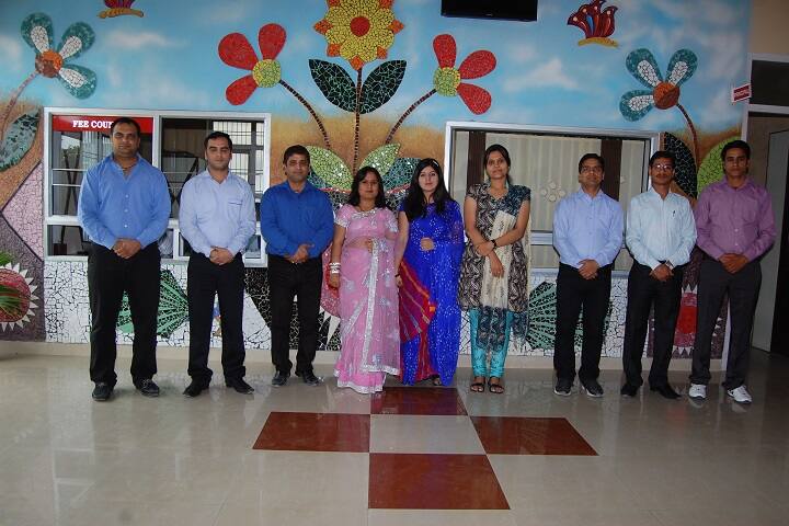 Pioneer Convent School-Staff