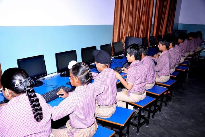 Pioneer Senior Secondary School-Computer Lab