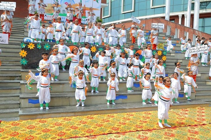Prayaag International school-Independence Day Dance Performance