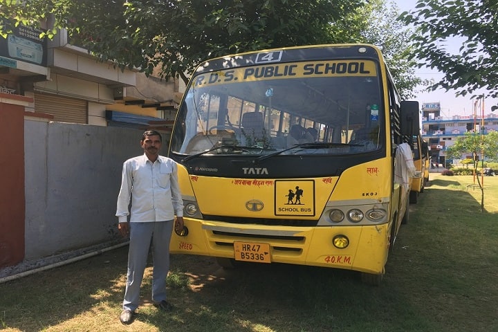 RDS Public School-Bus