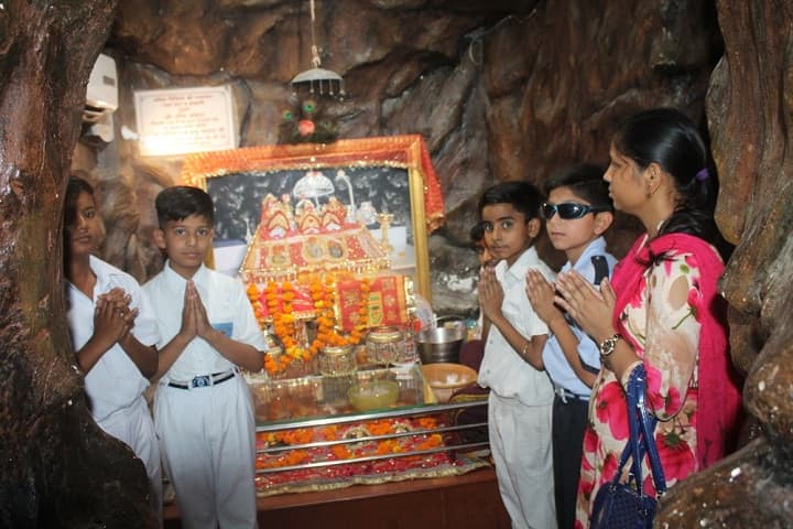 Radha Lal Gita Vidya Mandir-Religious Trip