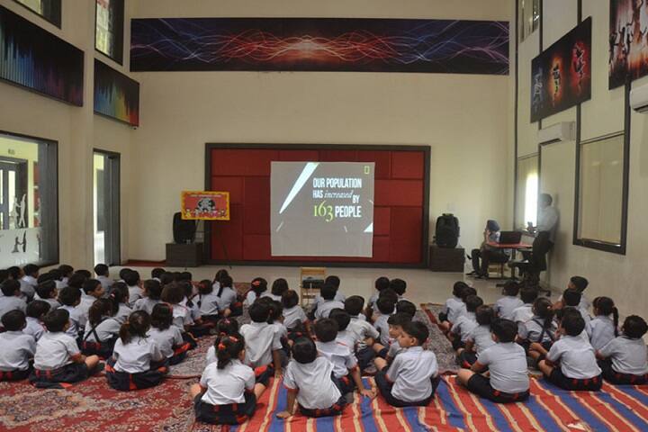 Rawal International School-Projector room
