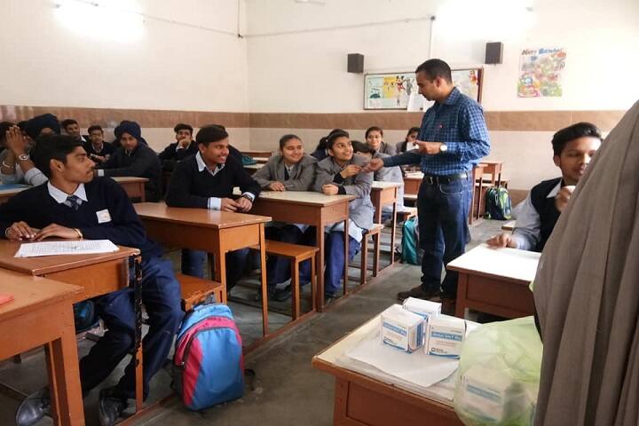 S A Jain Senior Model School-Classroom